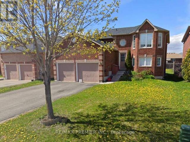 16 COMMONWEALTH RD Barrie Ontario, L4M 7J6