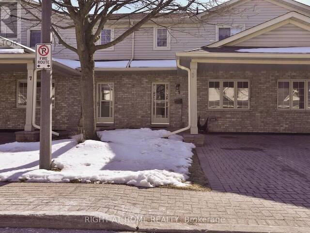 9 - 9 WENTWORTH DRIVE Grimsby Ontario, L3M 5H9