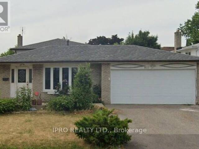 835 FORESTWOOD DRIVE Mississauga Ontario, L5C 1G6