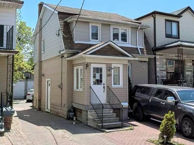 387 HOPEWELL AVENUE Toronto Ontario, M6E 2S1