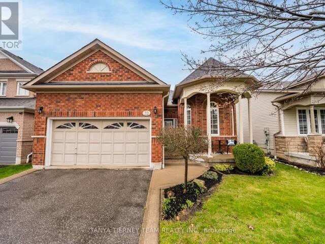 32 HOLSTED RD Whitby Ontario, L1M 2B9