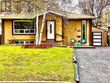 411 OCEANSIDE AVE | Richmond Hill Ontario | Slide Image Two