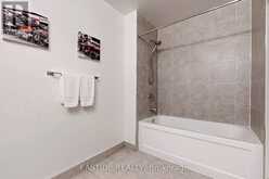 #901A -10 ROUGE VALLEY DR W | Markham Ontario | Slide Image Ten