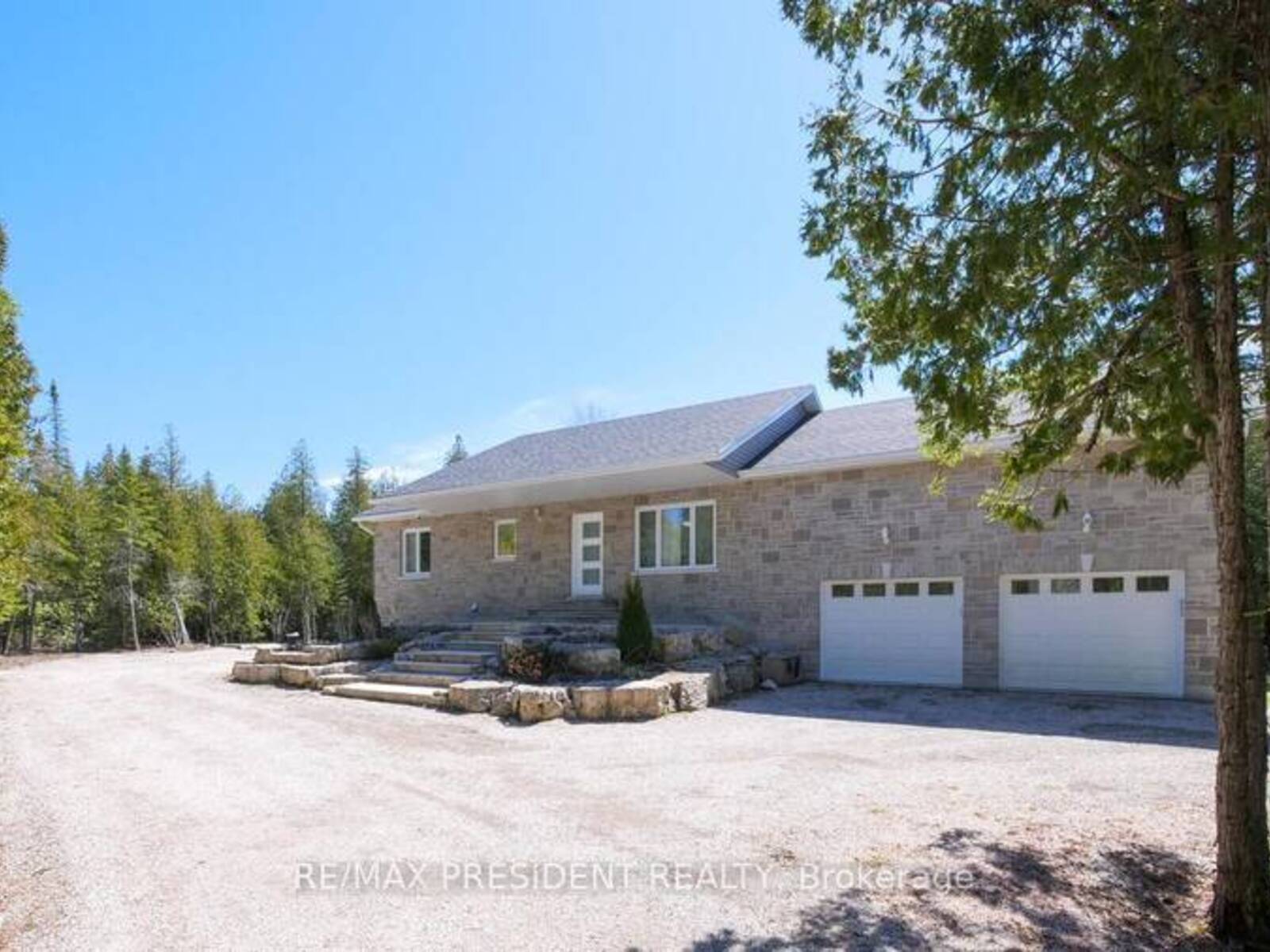 114 PIKE STREET, Lion's Head, Ontario N0H 1W0