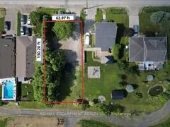 ##2 -4058 FLY RD Lincoln Ontario, L0R 2C0