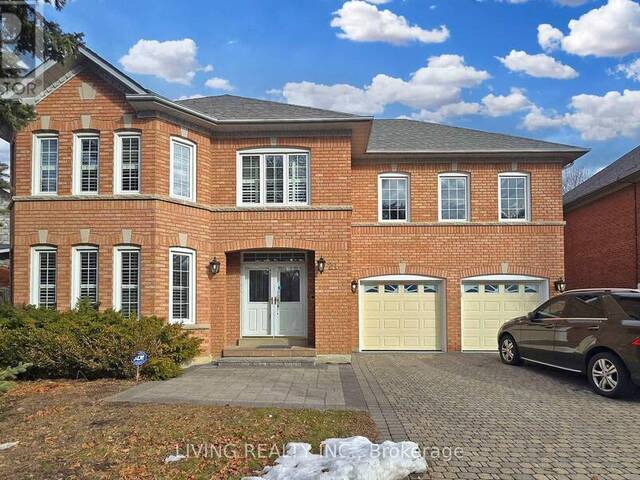 21 FOREST HILL DR Richmond Hill Ontario, L4B 3C1