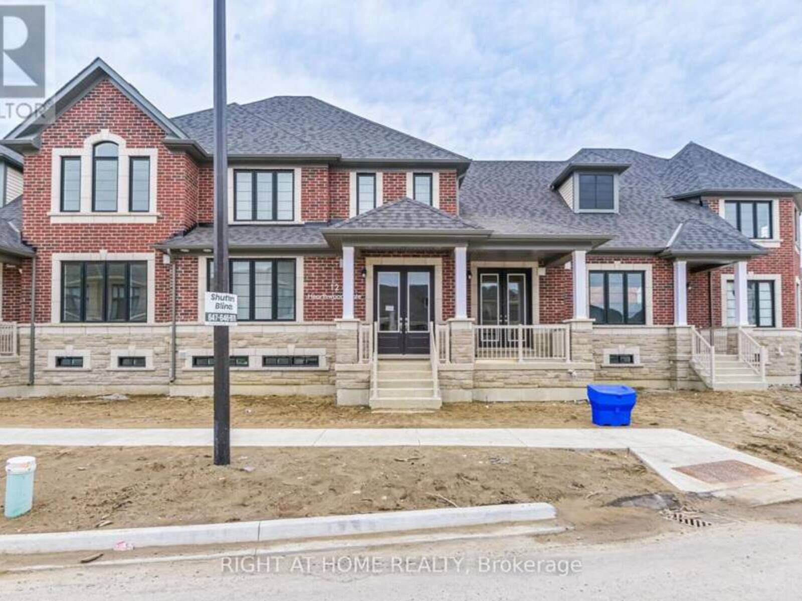 12 HEARTHWOOD GATE, Whitchurch-Stouffville, Ontario L4A 4X1