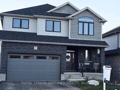 3 GRUNDY CRES East Luther Grand Valley Ontario, N9W 6P2