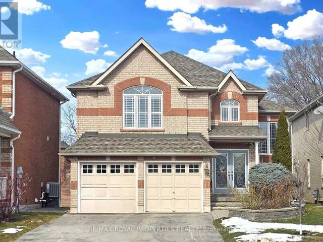 15 WINGARDEN CRT Whitchurch-Stouffville Ontario, M4A 1N1
