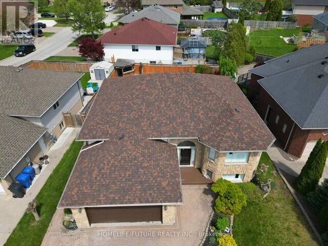 4738 SHADETREE COURT Windsor Ontario, N9G 2V1