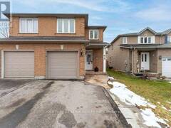 553 CARBERRY ST Newmarket Ontario, L3X 2A7