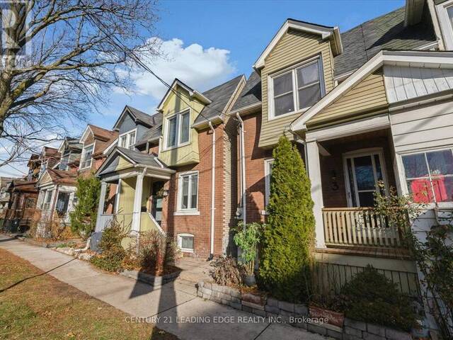 3 LOCKWOOD ROAD Toronto Ontario, M4L 3M7