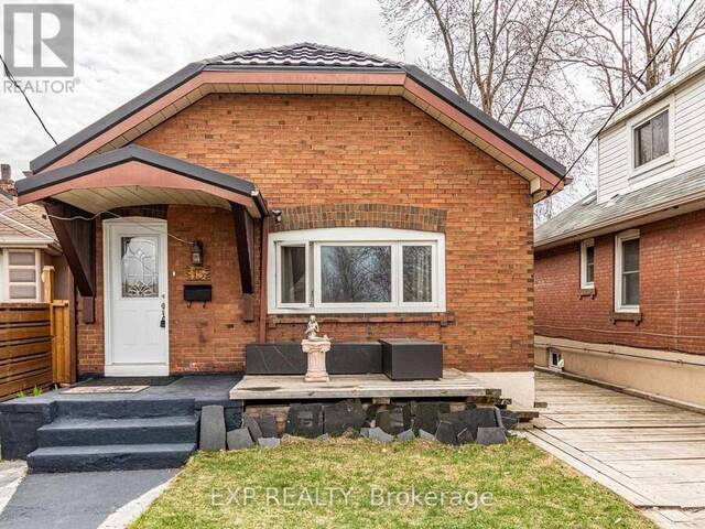 15 VICTORIA AVENUE E Toronto Ontario, M9N 1E3