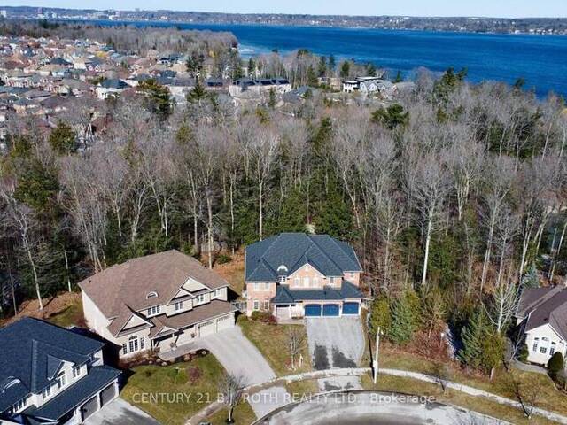 41 CAMELOT SQ Barrie Ontario, L4M 0C3