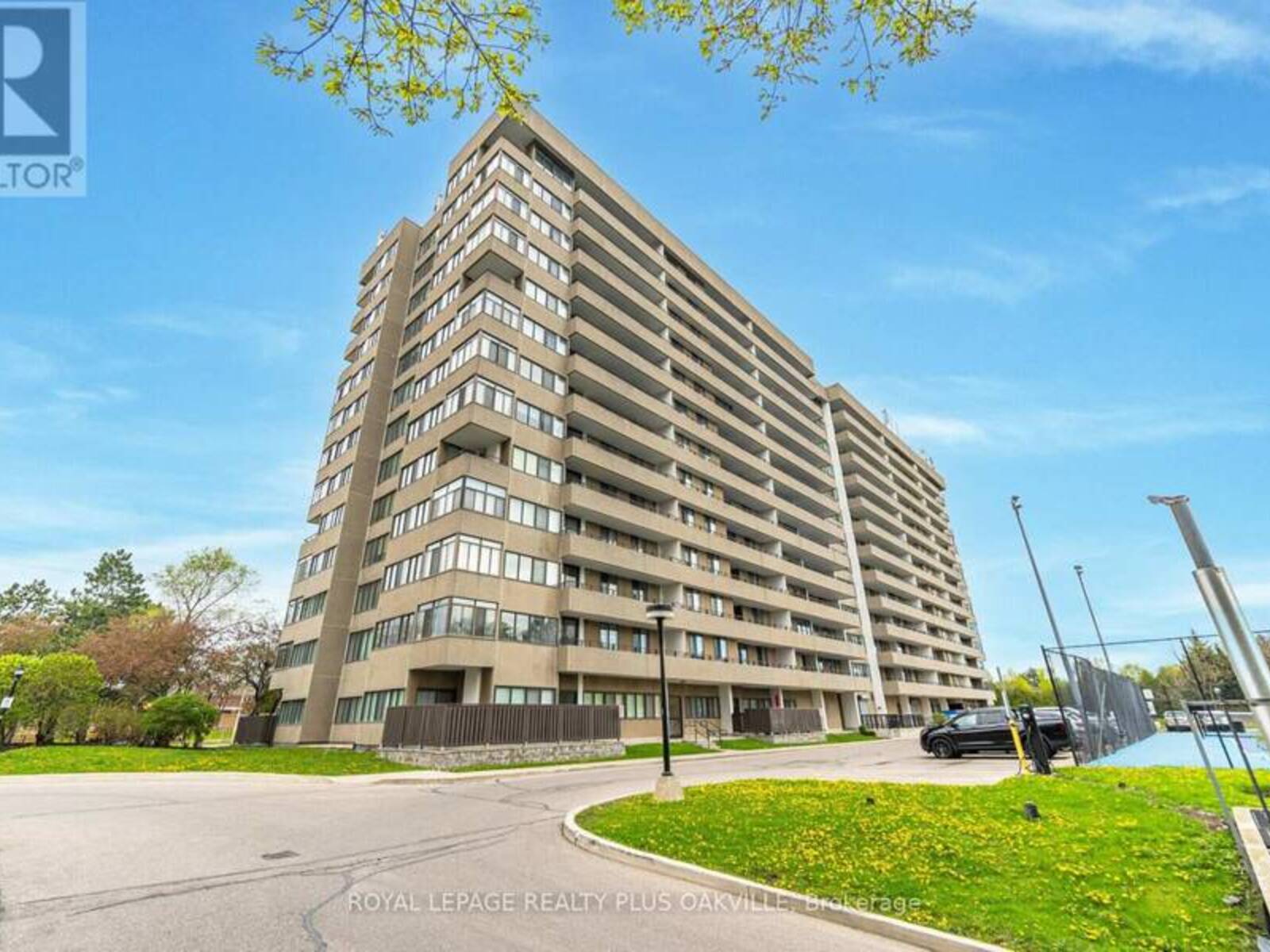 1002 - 1300 MISSISSAUGA VALLEY BOULEVARD, Mississauga, Ontario L5A 3S8