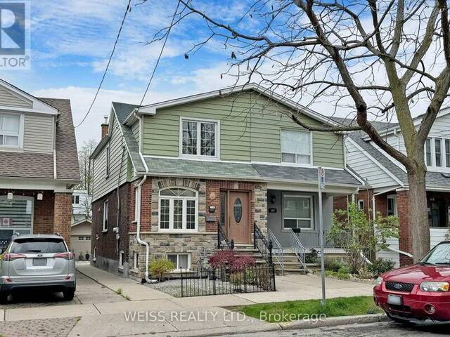 526 MILVERTON BOULEVARD Toronto Ontario, M4C 1X5