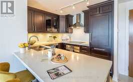 602 - 9 STOLLERY POND CRESCENT | Markham Ontario | Slide Image Nine