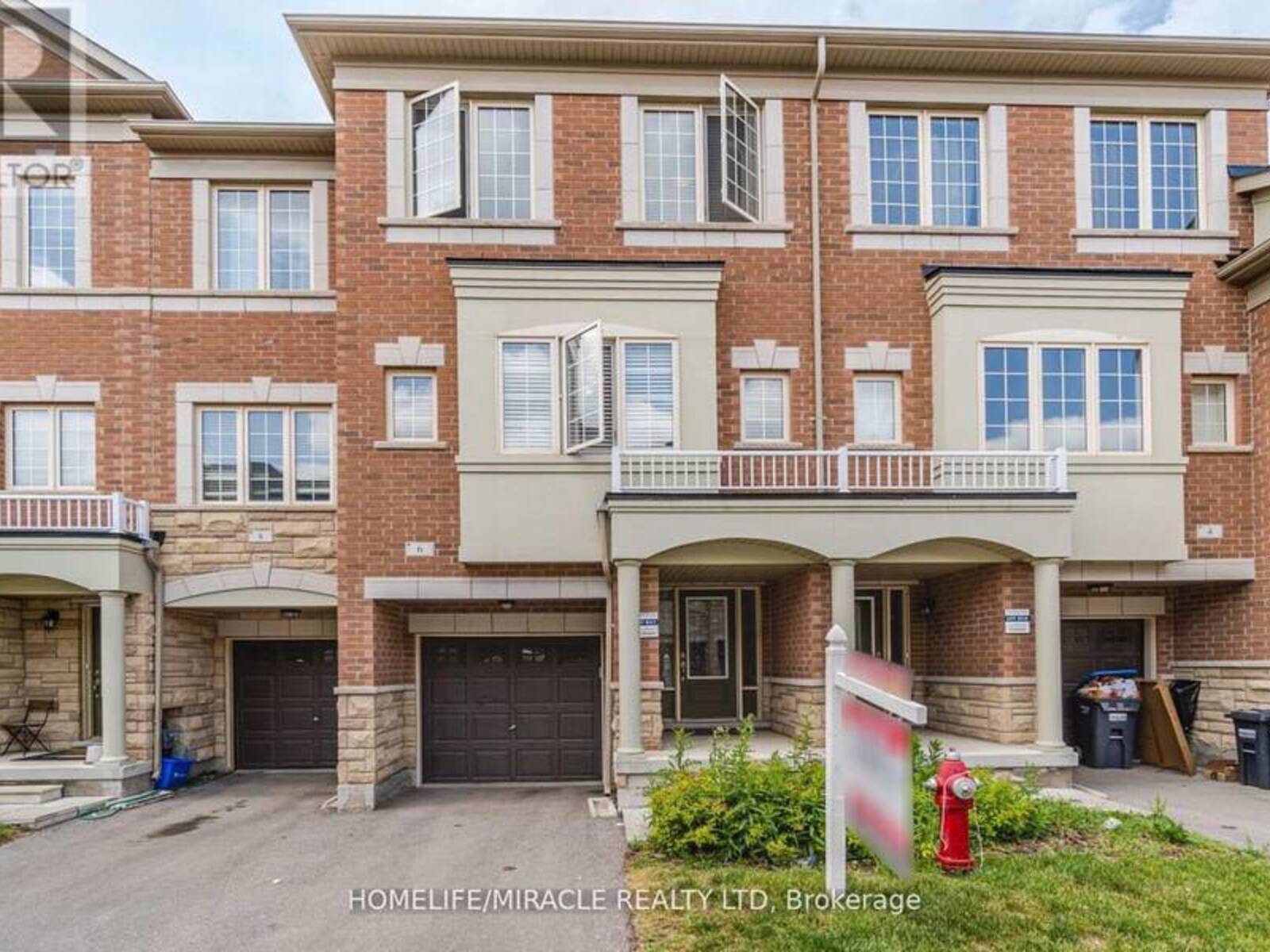 6 ASPEN HILLS ROAD, Brampton, Ontario L6Y 6E3