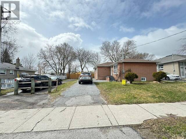 57 WALTER AVENUE Newmarket Ontario, L3Y 2T4