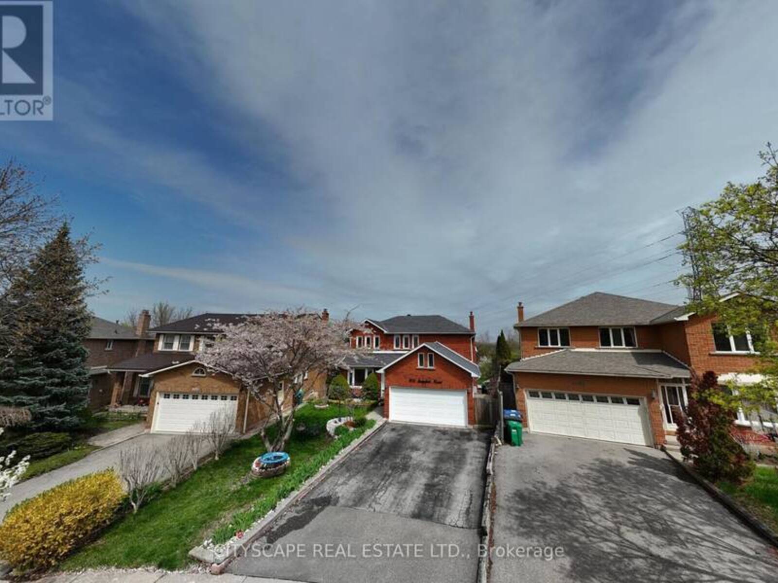 4400 SEDGEFIELD ROAD, Mississauga, Ontario L5M 3B4