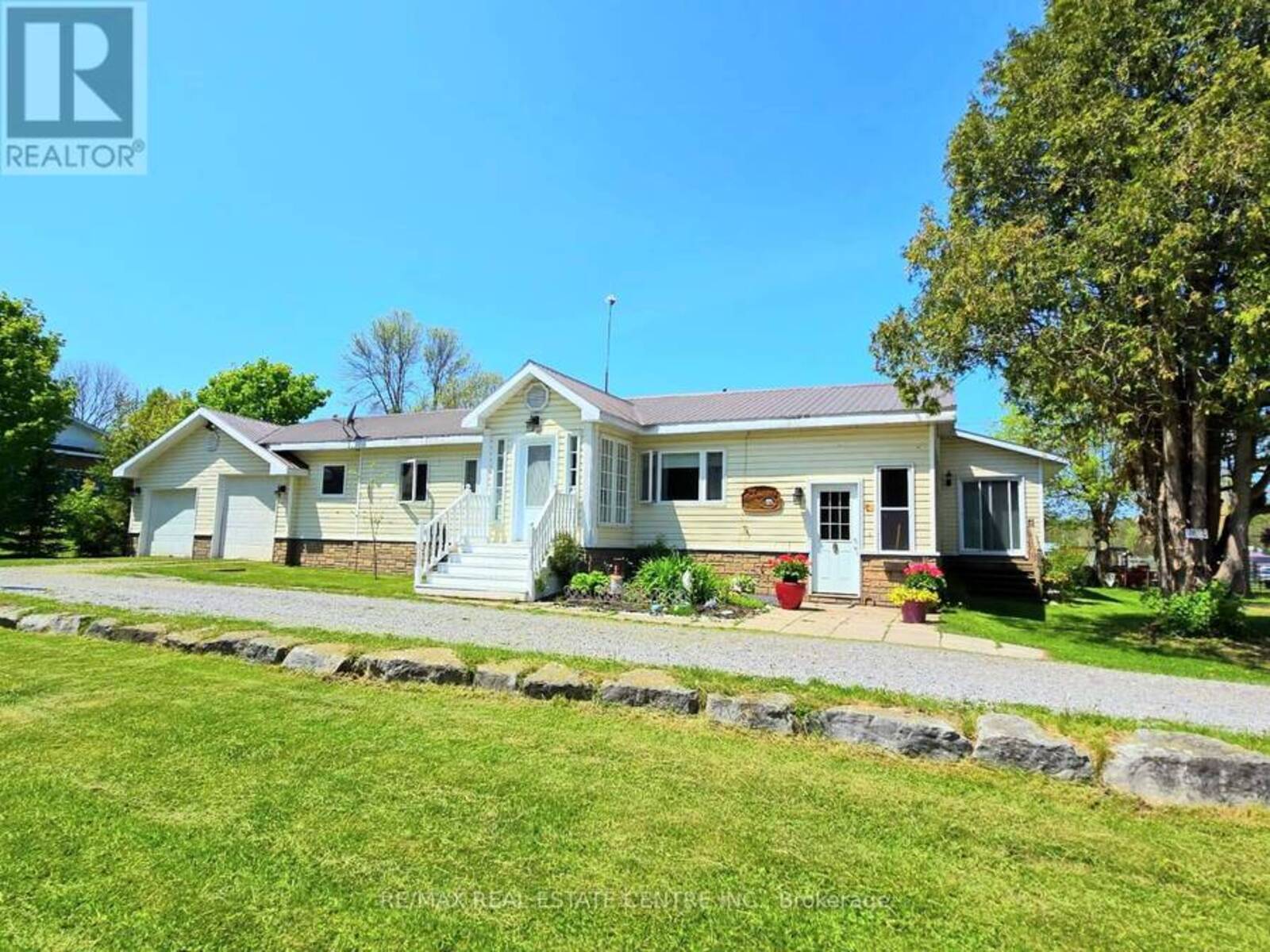 288 WHITE WATER ROAD, Pembroke, Ontario K8A 6W4