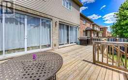 593 PINERY TRAIL | Waterloo Ontario | Slide Image Four