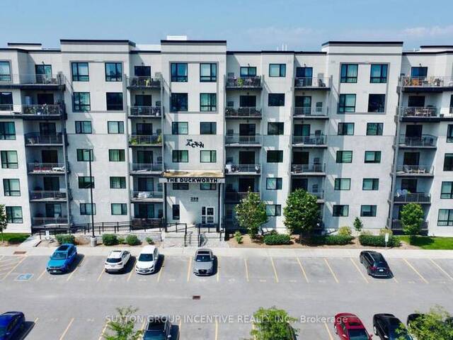 608 - 299 CUNDLES ROAD E Barrie Ontario, L4M 4S5