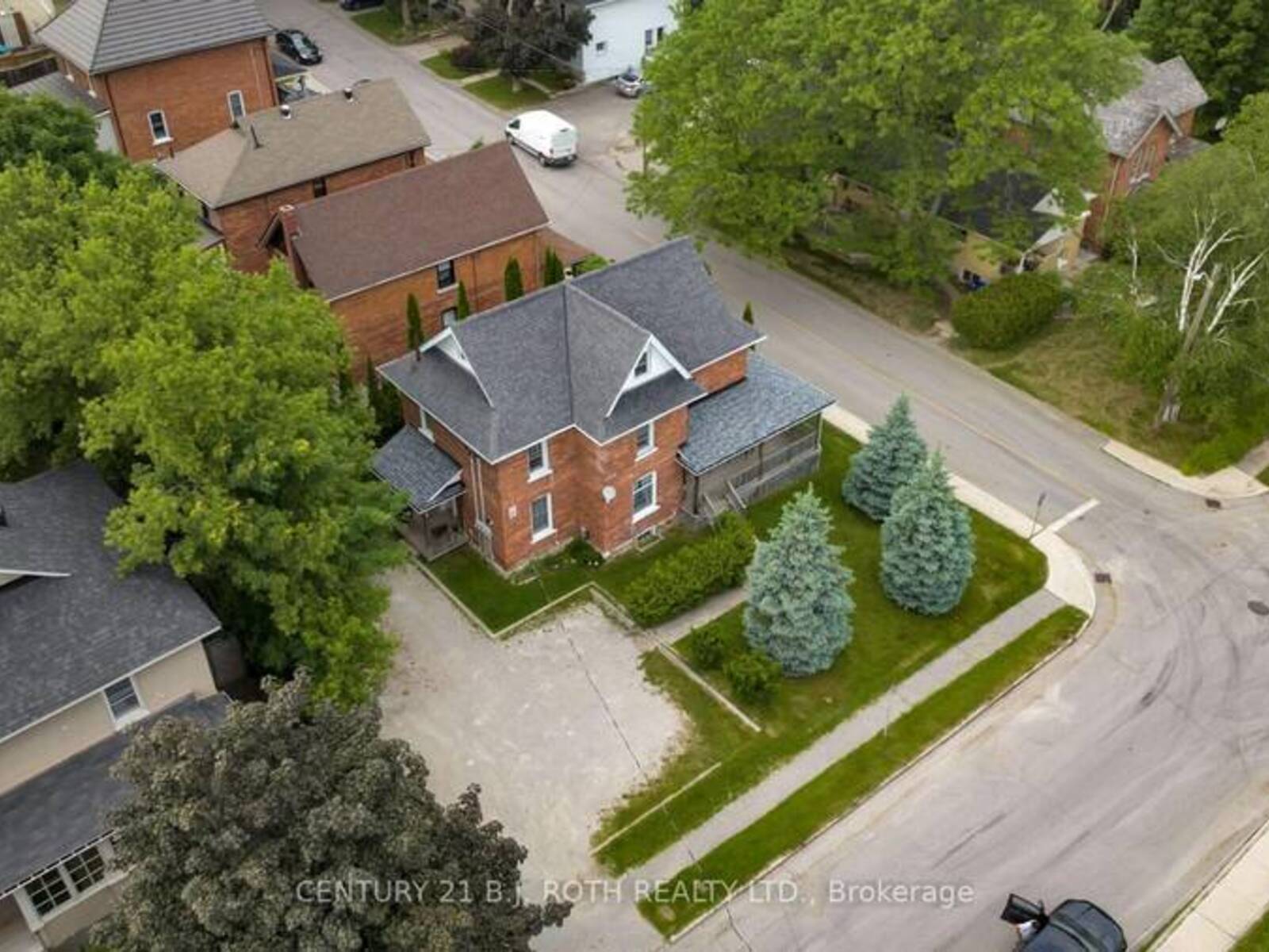 165 PARKVIEW AVENUE, Orillia, Ontario L3V 4M4