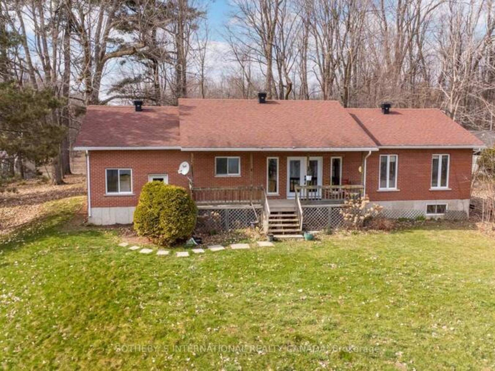 20820 SOUTH SERVICE ROAD, South Glengarry, Ontario K0C 1N0