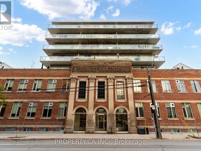 201 - 201 CARLAW AVENUE Toronto Ontario, M4M 2S3