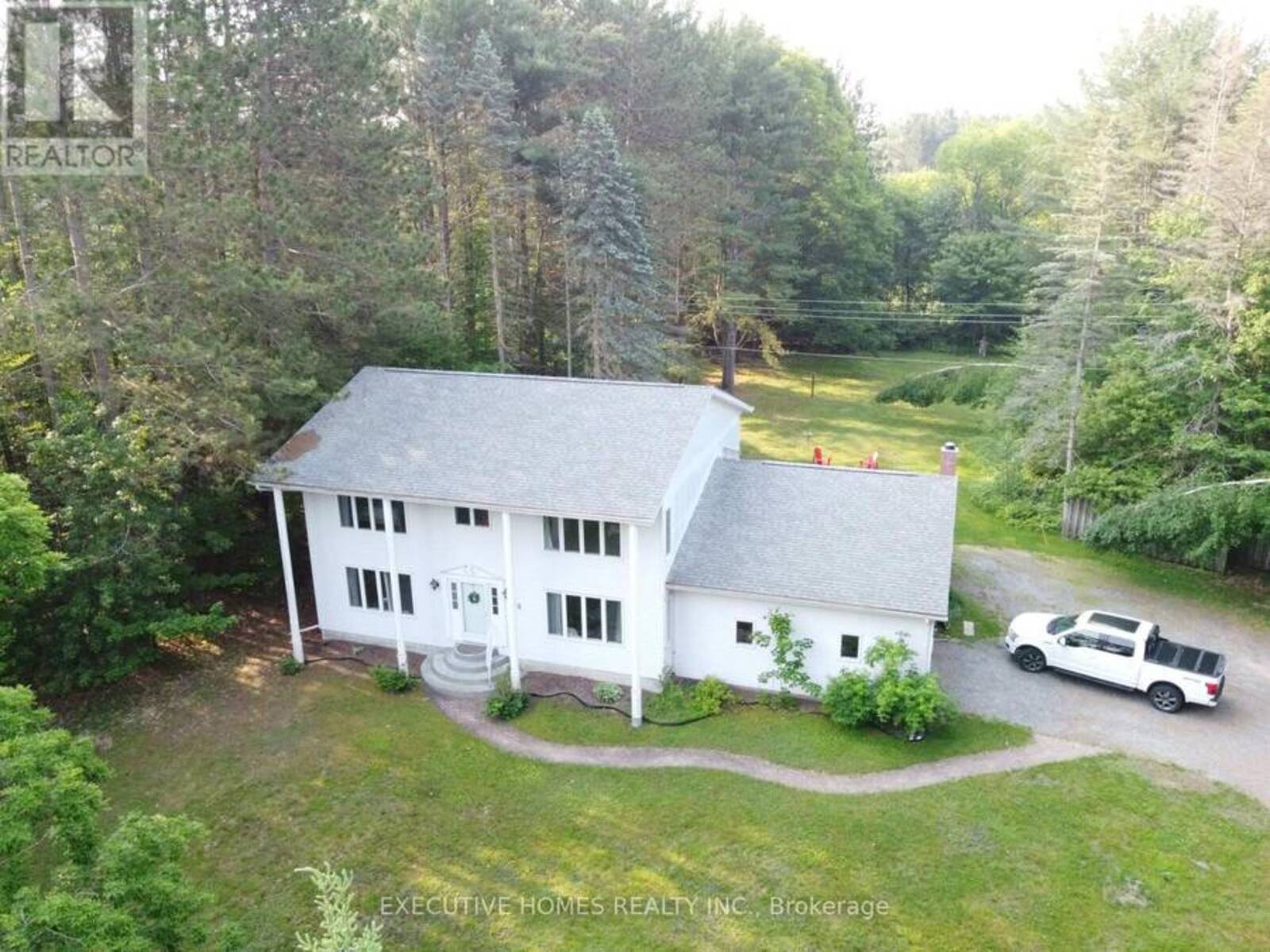 428 BEAUMONT DRIVE, Bracebridge, Ontario P1L 1X2