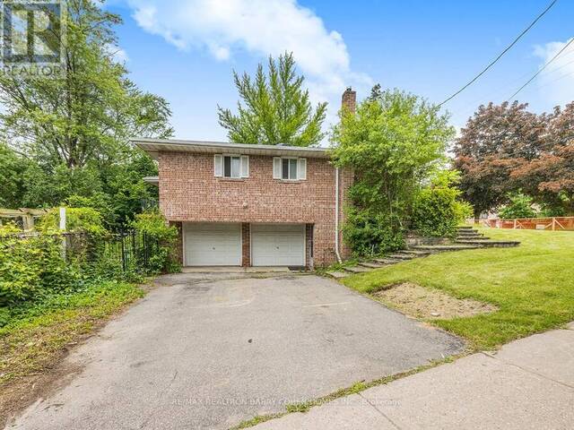 48 BANNATYNE DRIVE Toronto Ontario, M2L 2N9