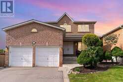 12 GIOTTO CRESCENT | Vaughan Ontario | Slide Image Three