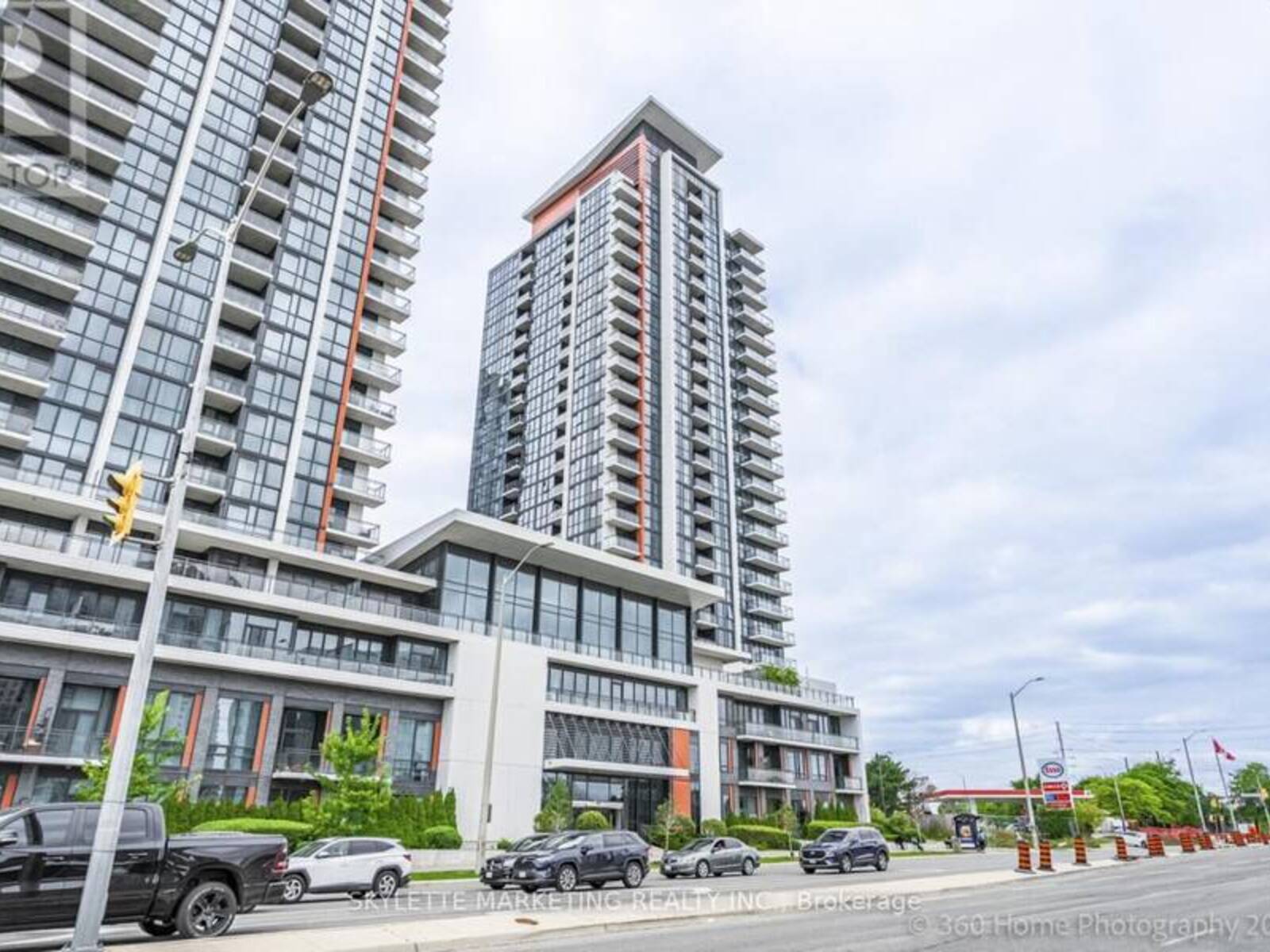 111 - 55 EGLINTON AVENUE W, Mississauga, Ontario L5R 0E4