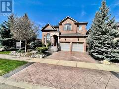 2139 HELMSLEY AVENUE Oakville Ontario, L6M 4R6