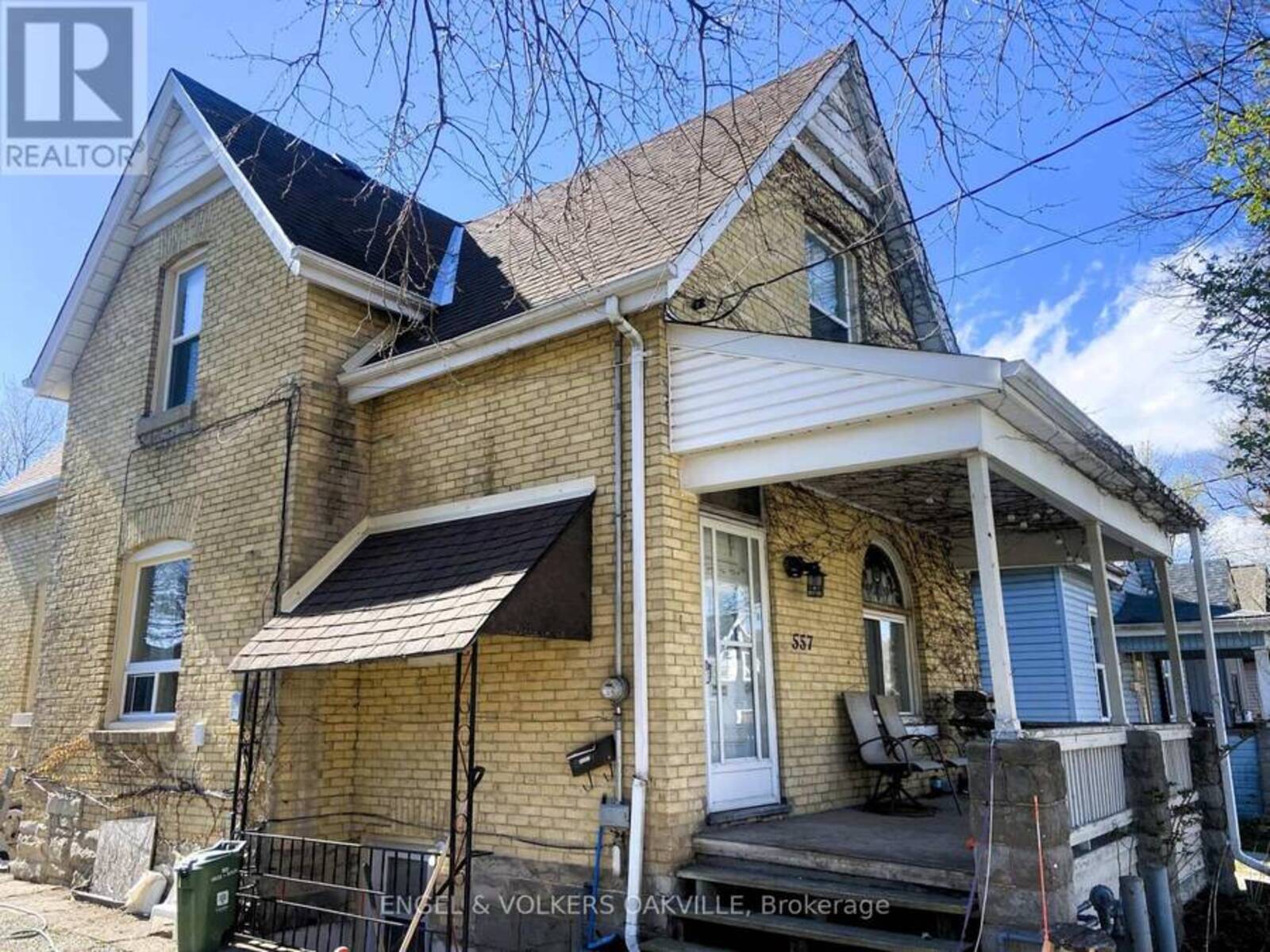 557 ONTARIO STREET, London, Ontario N5W 3X9