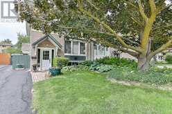 36 HILLVIEW DRIVE | Newmarket Ontario | Slide Image One