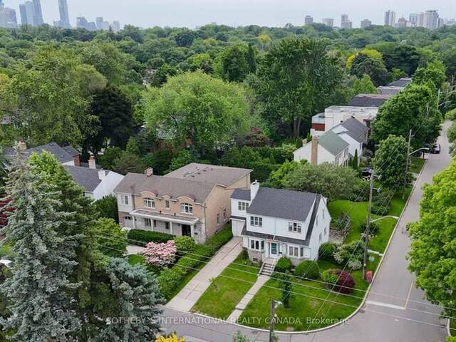 194 BAYVIEW HEIGHTS DRIVE Toronto Ontario, M4G 2Z2