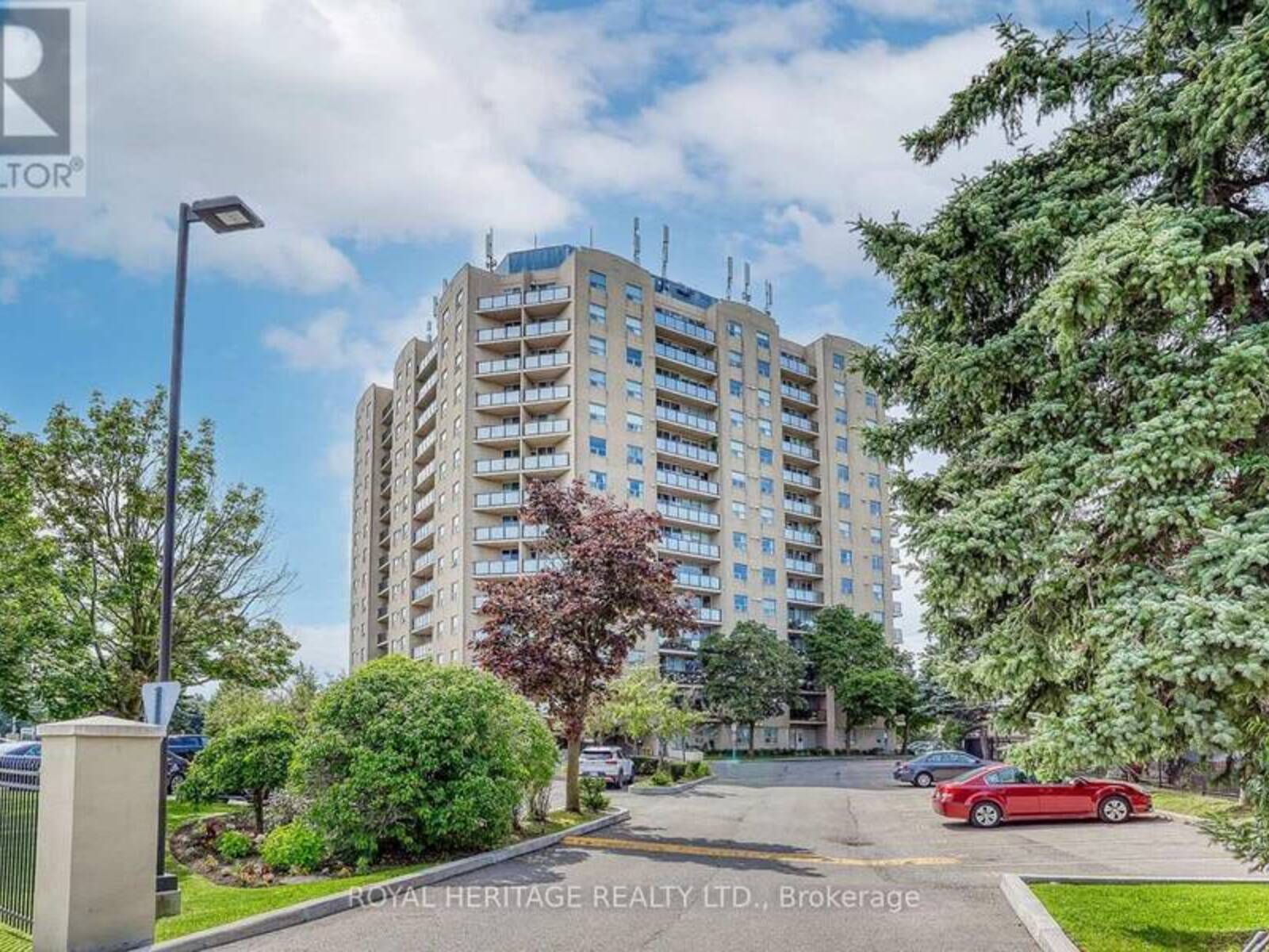 611 - 2 WESTNEY ROAD N, Ajax, Ontario L1T 3H3