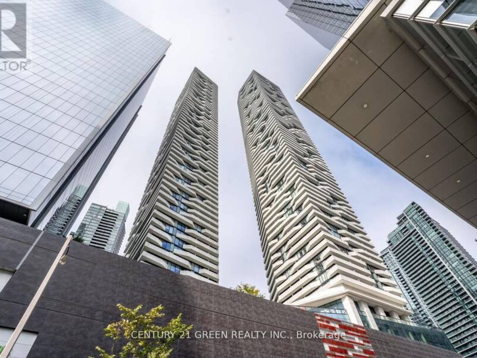 5407 - 100 HARBOUR STREET, Toronto, Ontario M5J 0B5