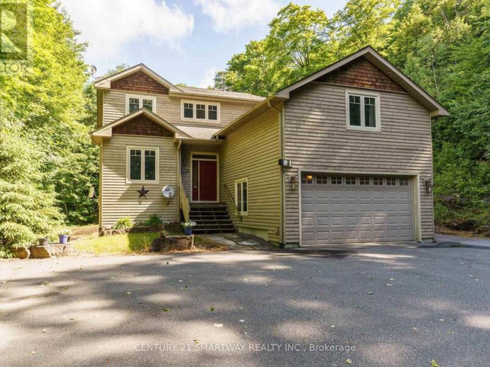 1066 TALLY-HO WINTER PARK ROAD, Lake of Bays, Ontario P1H 2J6