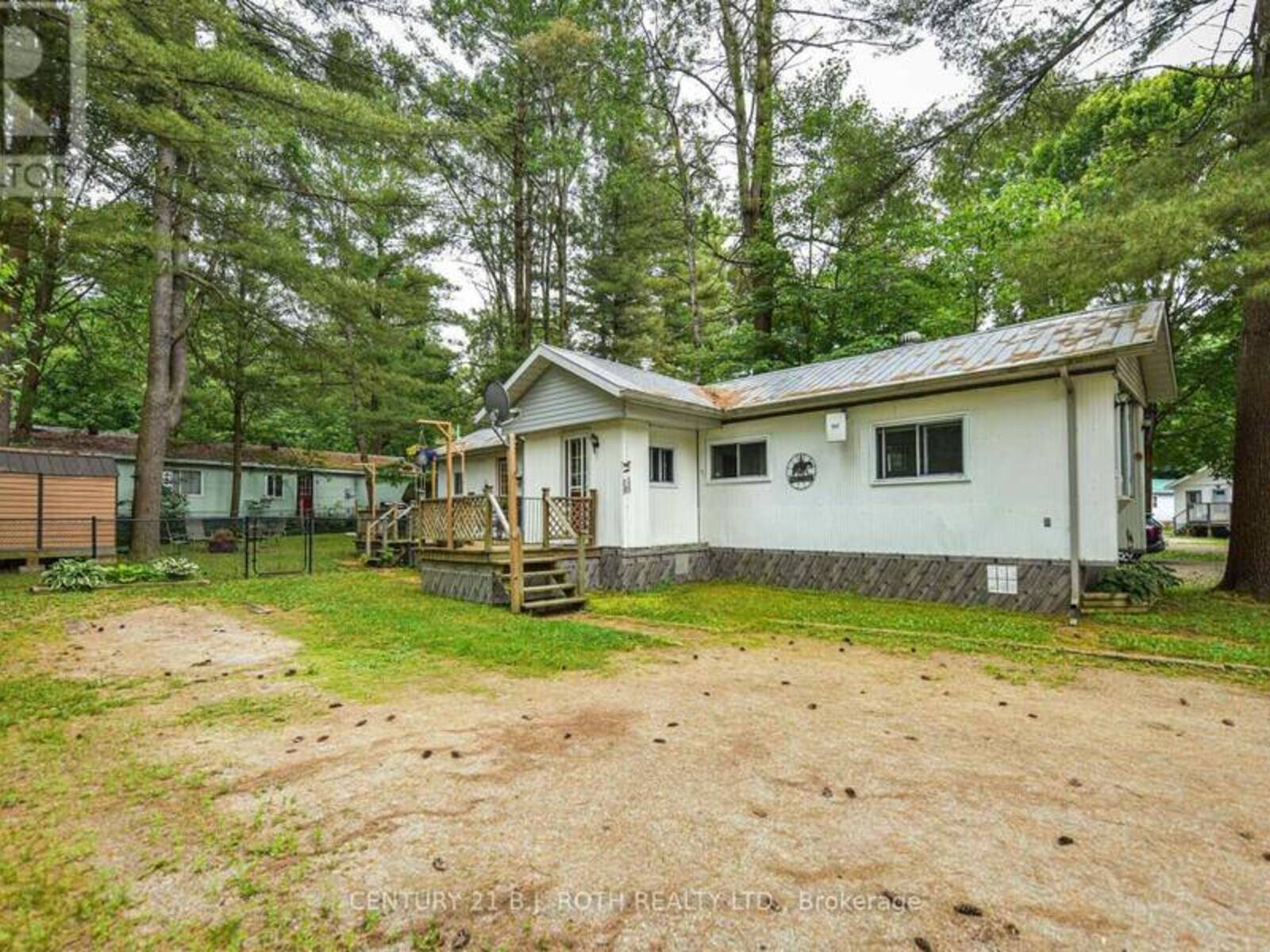 1047 FOUR SEASONS ROAD, Gravenhurst, Ontario P0E 1N0