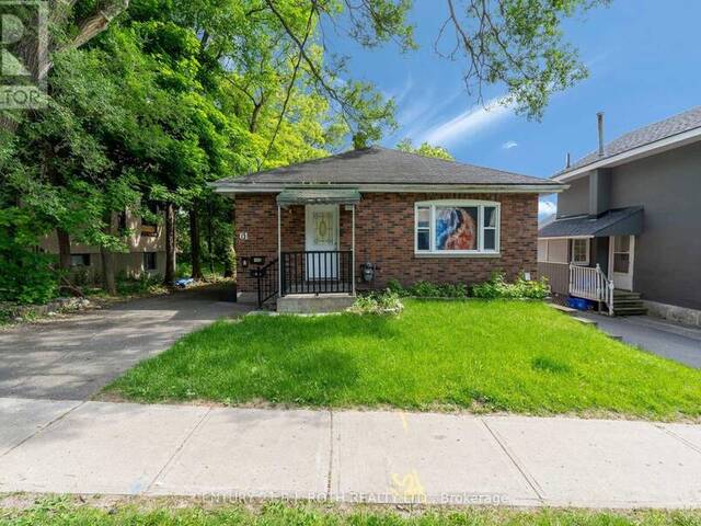 61 MCDONALD STREET Barrie Ontario, L4M 1P4