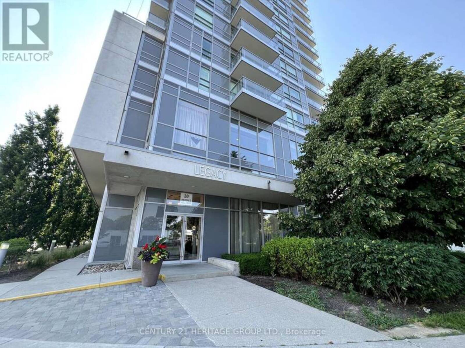 1604 - 30 HERONS HILL WAY, Toronto, Ontario M2J 0A7