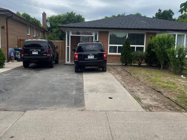 3294 VICTORY CRESCENT Mississauga Ontario, L4T 1L9