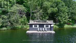 1015 BAYVIEW POINT ROAD | Lake of Bays Ontario | Slide Image One