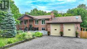 872 LINE 11 ROAD N | Oro-Medonte Ontario | Slide Image One