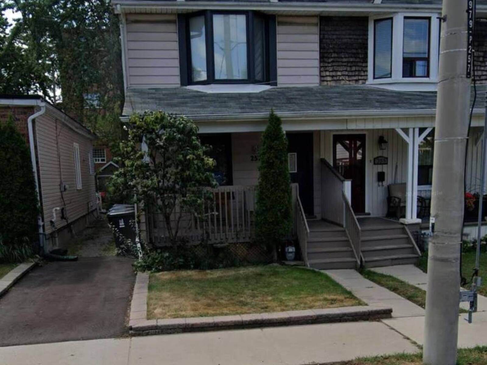 257 GAMBLE AVENUE, Toronto, Ontario M4J 2P4