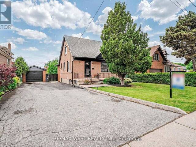 114 LEXFIELD AVENUE Toronto Ontario, M3M 1M8