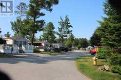 10 WHITE PINES TRAIL | Wasaga Beach Ontario | Slide Image Two